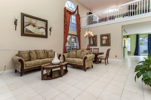 17790 34th Ct, Hollywood, FL 33029-1671