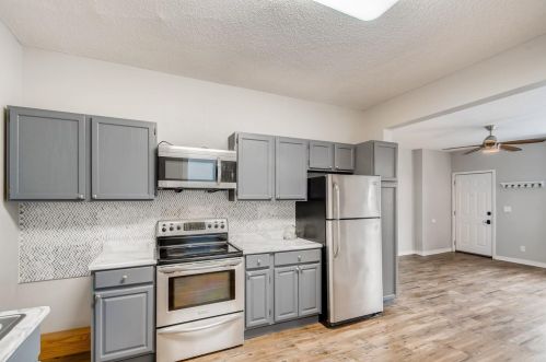 2732 Garfield Ave, Minneapolis MN 55408-2104 exterior