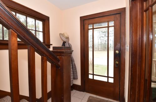 264 7th Pl, Kenosha, WI 53140-1119