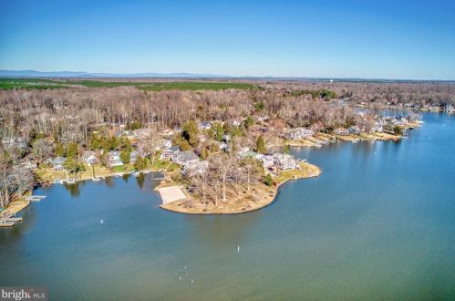 305 Harrison Cir, Locust Grove VA  22508-5256 exterior