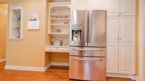 525 Brighton Ln, Dyer IN  46311-4625 exterior