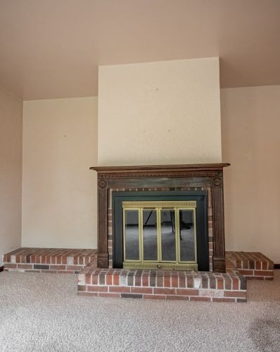 437 Line St, Hermitage PA  16150-1208 exterior