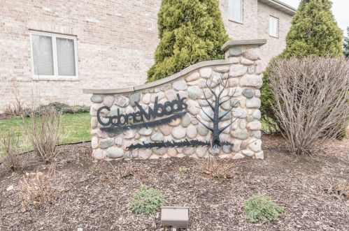 1420 Gabriel Dr, Waukesha WI  53188-3652 exterior