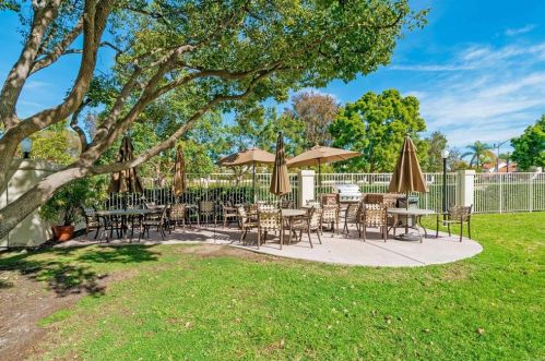 11705 Caminito De Las Missiones, San Diego CA 92128-3343 exterior