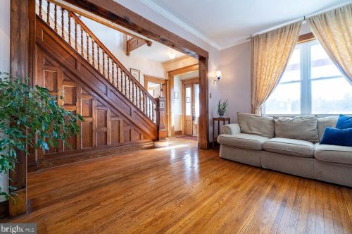 102 High St, Edinburg VA  22824-3084 exterior