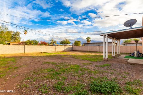 5 31 Ave, Phoenix AZ 85009-2449 exterior