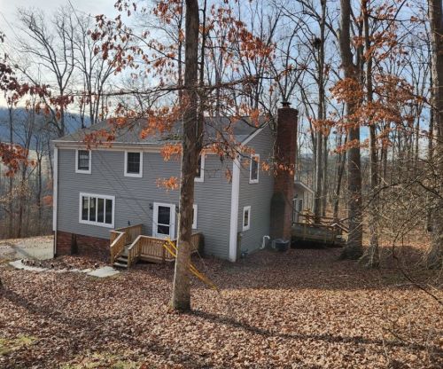 778 Laurel Dr, Ligonier PA  15658-8730 exterior