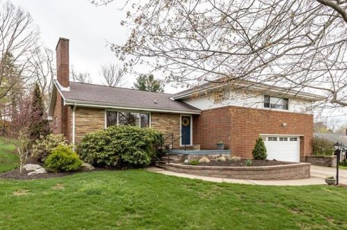 250 Guenevere Dr, Pittsburgh, PA 15237-5459