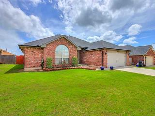 2720 93rd St, Oklahoma City, OK 73160-9167