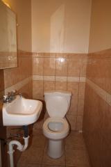 7027 Oxford Ave, Philadelphia PA  19111-4033 exterior