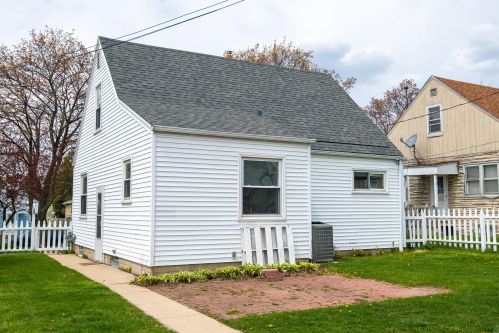 3508 100, Milwaukee WI 53222-2428 exterior