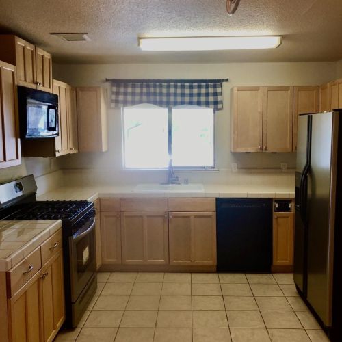 6331 Westbrook Dr, Citrus Heights, CA 95621-4831