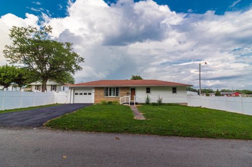 310 Mcarthur St, Lynx, OH 45693-1430