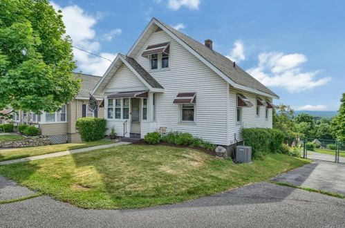 66 Mountain Ave, Middletown, NY 10940-6246