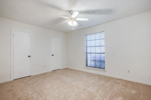 13022 Fall Manor Dr, Dallas TX  75243-2426 exterior