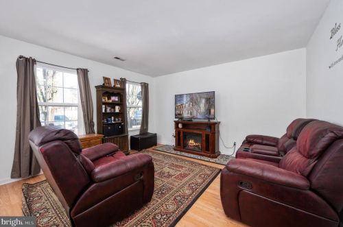 9940 Matti Hill Ct, Fredericksburg VA  22408-9222 exterior