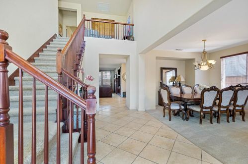 2073 Wyndham Way, Lodi CA  95242-4807 exterior