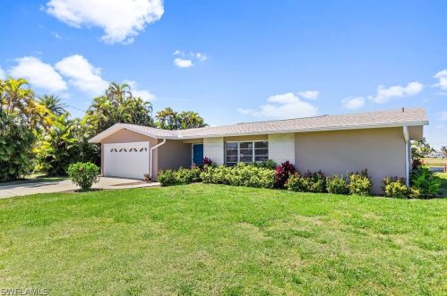 4622 10th Ave, Cape Coral, FL 33914-6412