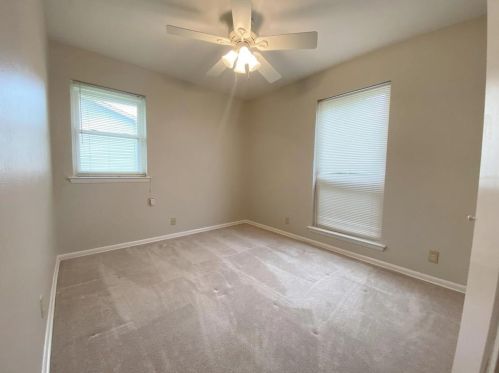 401 Fuller Dr, Euless TX  76039-3847 exterior