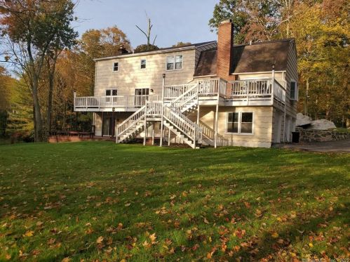 208 Guinea Rd, Stamford CT  06903-3709 exterior