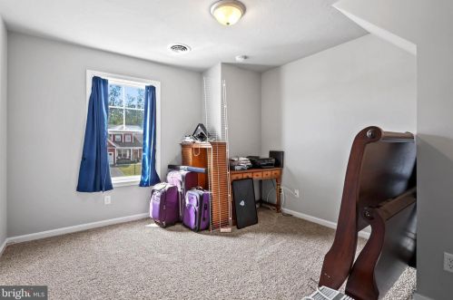 192 Winifred Dr, Hanover PA  17331 exterior