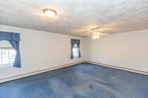 33 Hopkins Ave, Providence RI 02919-1505 exterior