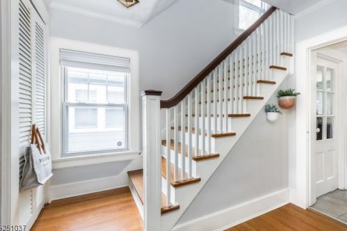 75 Gordonhurst Ave, Montclair NJ  07043-1715 exterior