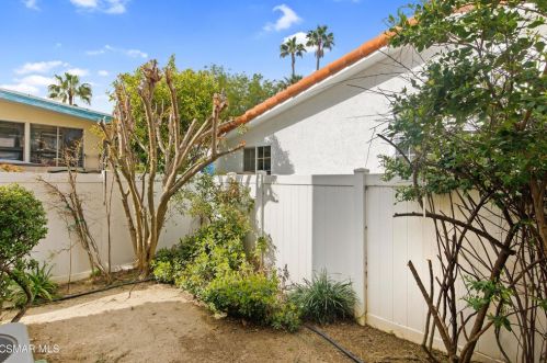 142 Pueblo Ln, Topanga CA  exterior