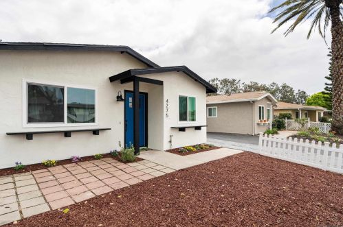 4275 Raquel Dr, Oceanside CA  92056-4729 exterior