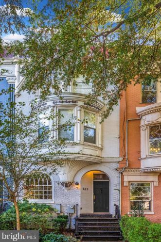 137 Carolina Ave, Washington, DC 20003-1846