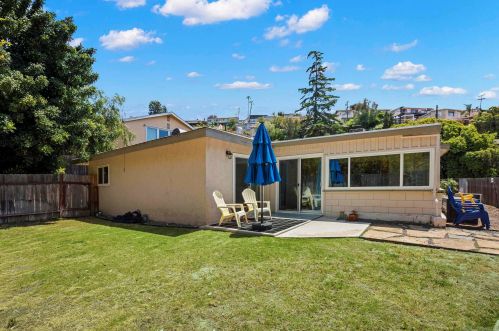 7990 Windsor Dr, La Mesa CA  91941-7808 exterior