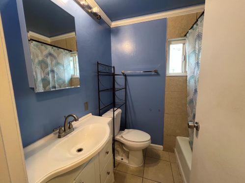 6241 Bromley Ave, Oakland CA  94621-3847 exterior