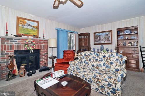 1555 Dee Rd, Lacey NJ  08731-3411 exterior