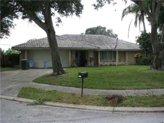 3227 Citrus Ct, Largo, FL 33770-2705