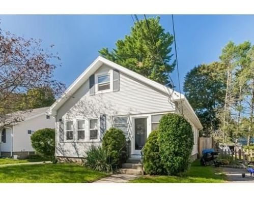 13 Circular Ave, Natick, MA 01760-5827