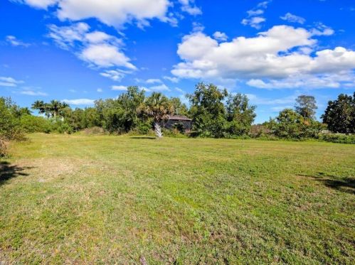 4333 20th Ave, Naples FL  34116-6409 exterior
