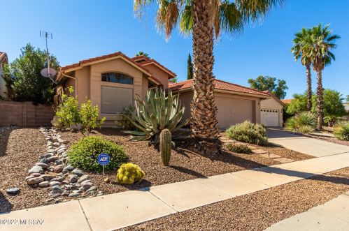 8420 Heath Ct, Tucson, AZ 85715-4454