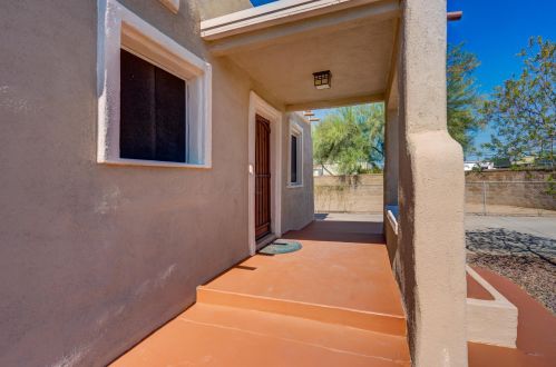 1827 Miles St, Tucson AZ  85719-6242 exterior