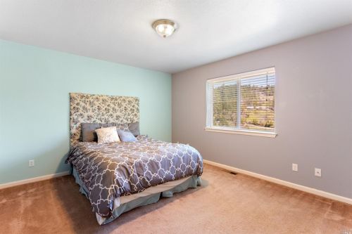 25592 Fairbanks Pl, Willits CA  95490-8910 exterior