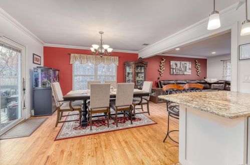 276 Country Rd, Miller Place NY  11764-2302 exterior