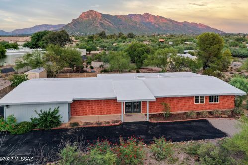 7780 La Canada Dr, Tucson AZ  85704-2003 exterior