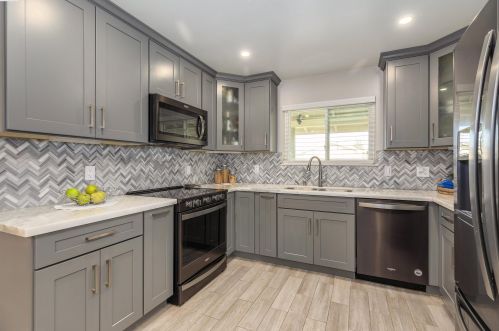 6930 Post Rd, Pleasanton CA  94568-2123 exterior