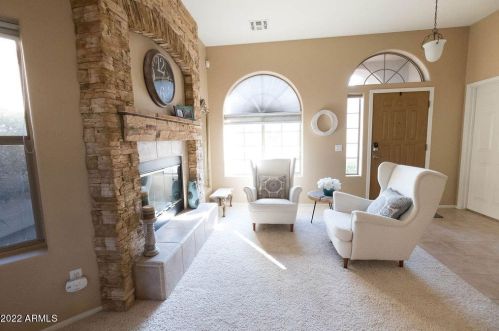 628 Stottler Dr, Gilbert AZ 85296-8387 exterior