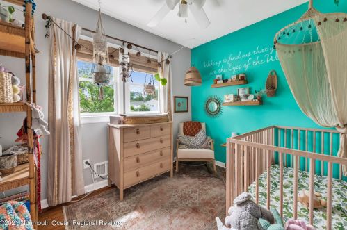 10 Sanford Rd, Bricktown NJ  08724-7134 exterior