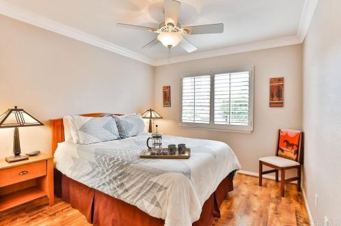 1456 Sapphire Dr, Carlsbad CA 92011-1200 exterior