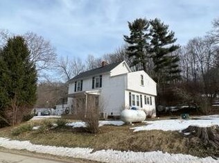 1307 Graves Rd, Chillicothe, OH 45601-9083