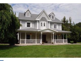171 Sherwood Dr, Reading, PA 19606-9142
