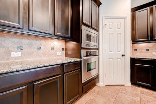 12919 Southern Rdg Dr, Pearland TX  77584-3699 exterior