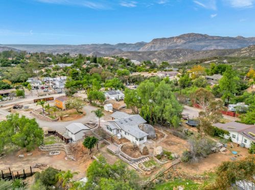 2938 Holly Rd, Alpine CA  91901-1510 exterior