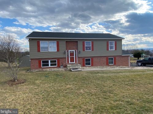 38 Millers Rd, Schuylkill Haven PA  17972-9387 exterior